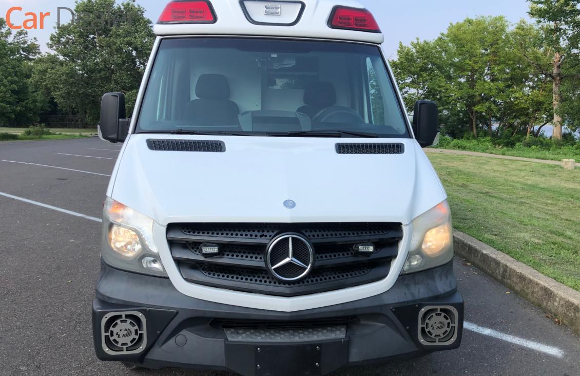 mercedes-benz sprinter cargo van 2015 WD3PE7CC7FP137980 image mercedes-benz sprinter cargo van 2015 WD3PE7CC7FP137980 image